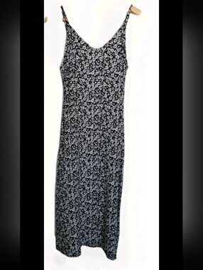 Wallflower Midi Slip Dress Size Medium Black Floral V-Neck Spaghetti Strap Rayon